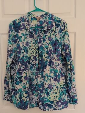 White Stag brand Women's Blue & Teal Floral Button-Up Shirt